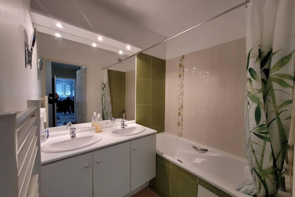Cosy Apartment Near Disneyland Серрі Екстер'єр фото